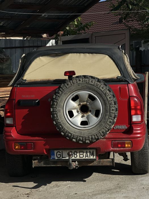 Vand suzuki grand vitara,benzina.