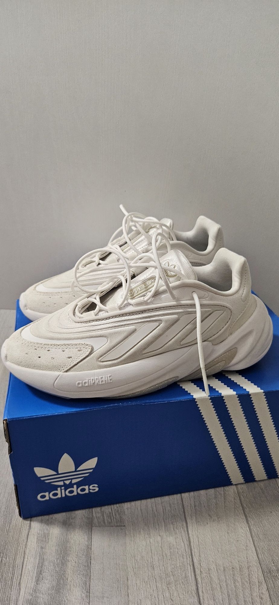 кроссовки adidas