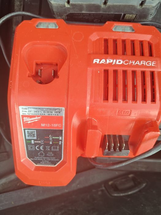 Impact Milwaukee M18 One key brushless, wi-fi, acumulatori noi 4Ah x2