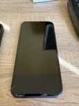 Продавам Iphone 11