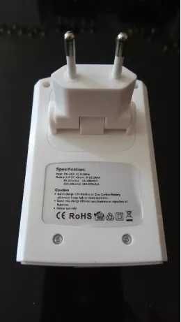 Зарядно за презареждащи батерии,зареждачка,НОВО,1.5V,АА,ААА,9V,зарядно