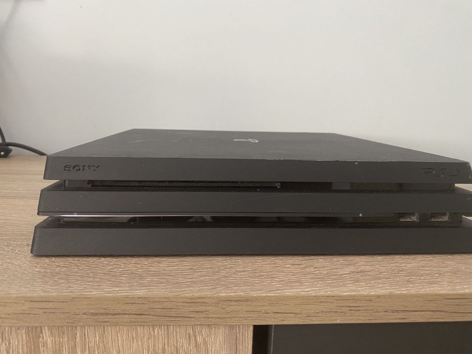 Playstation 4 PRO 1TB