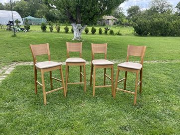 Четири бар стола от дърво и кожа
