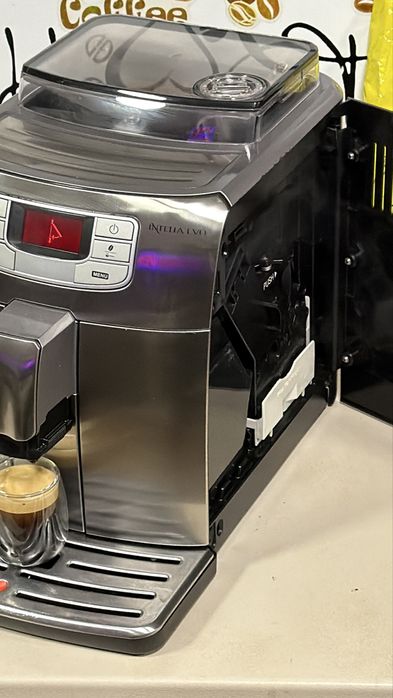 Кафемашина кафе автомат Saeco INTELİA EVO с гаранция