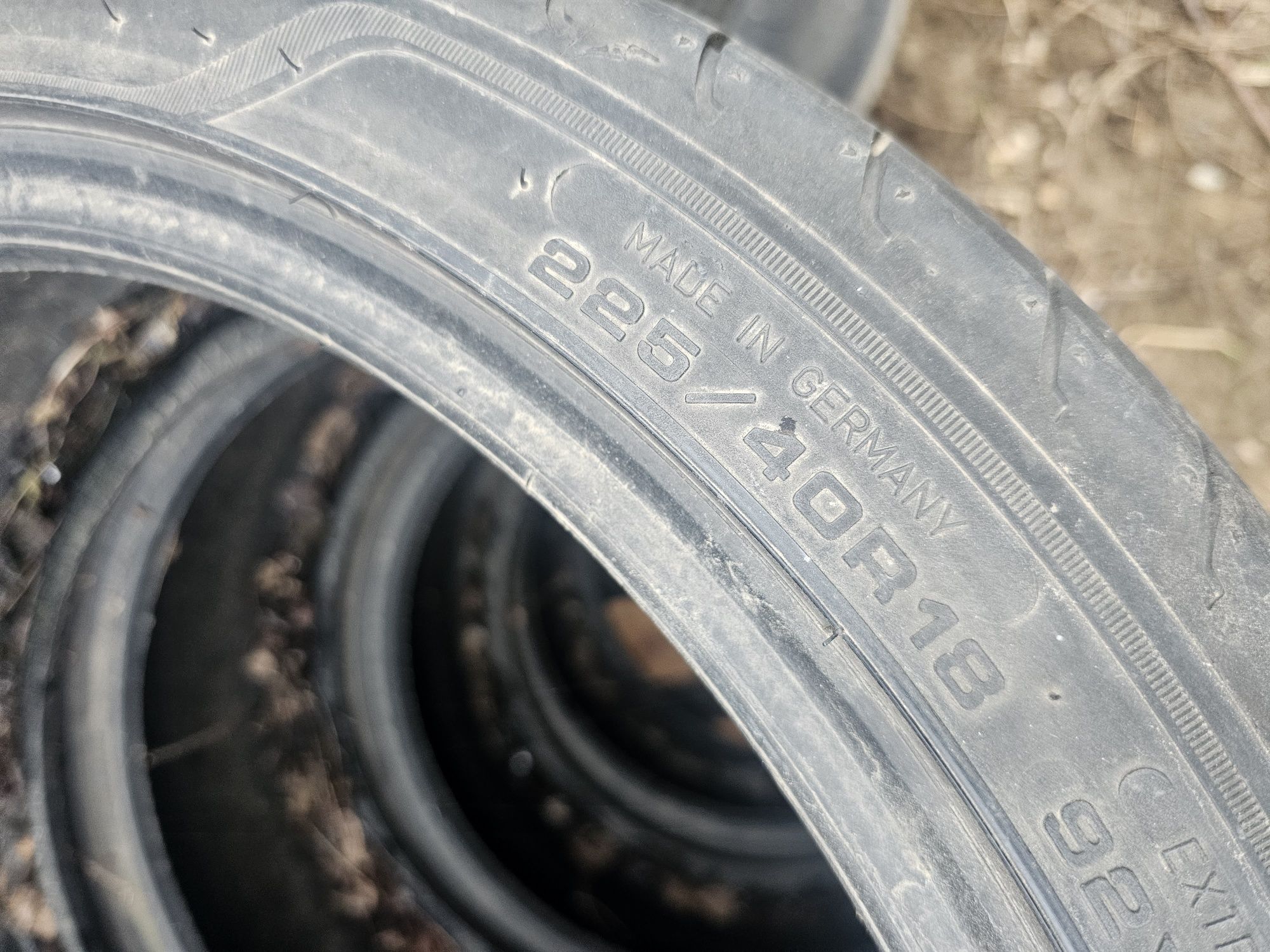 Set 2 anvelope 225/40R18 vara (5mm)