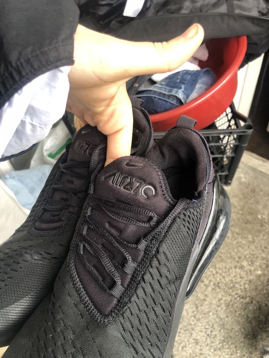 Nike air 270 оригинални обувки 43