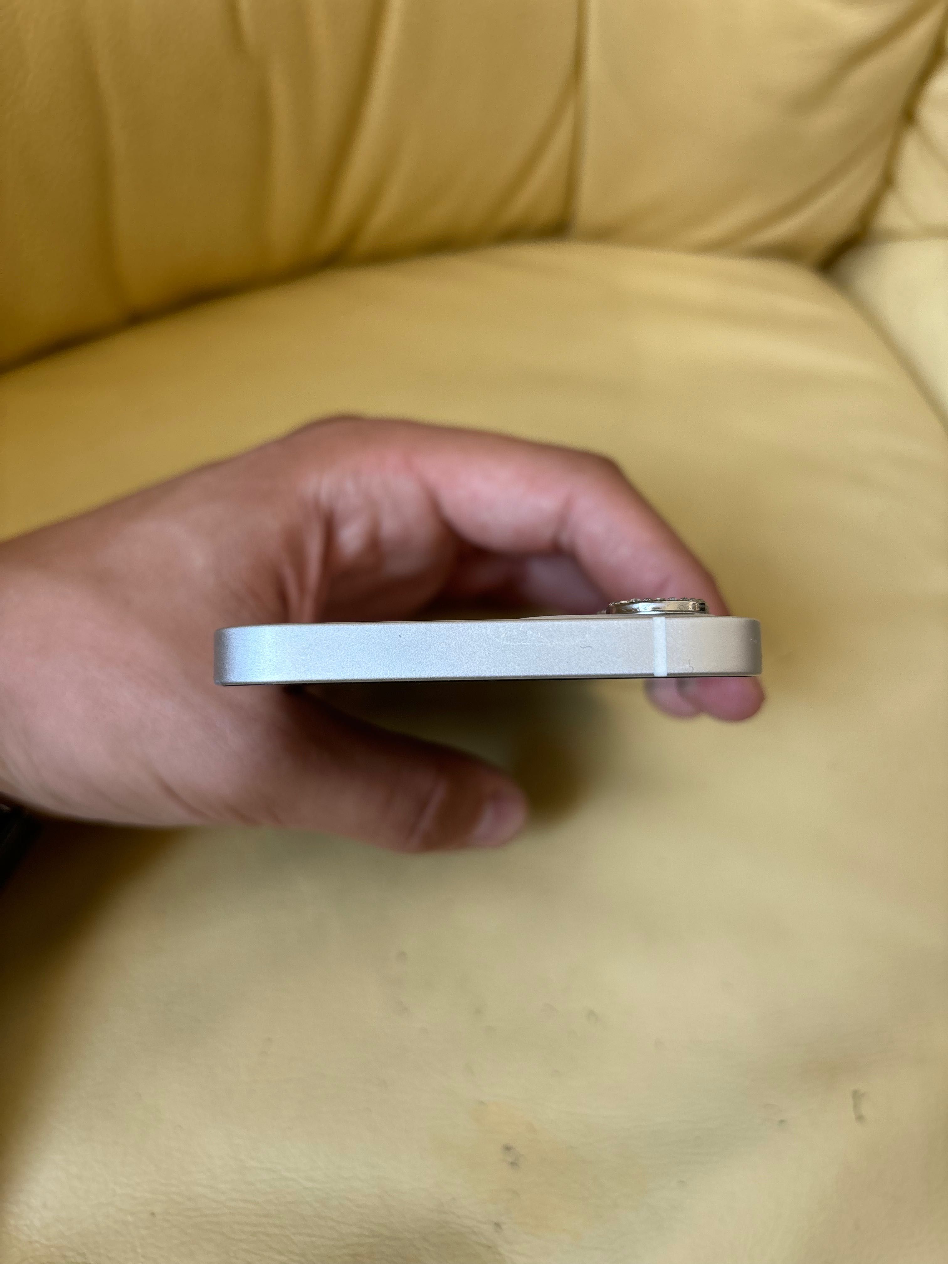 IPhone 12 128GB.