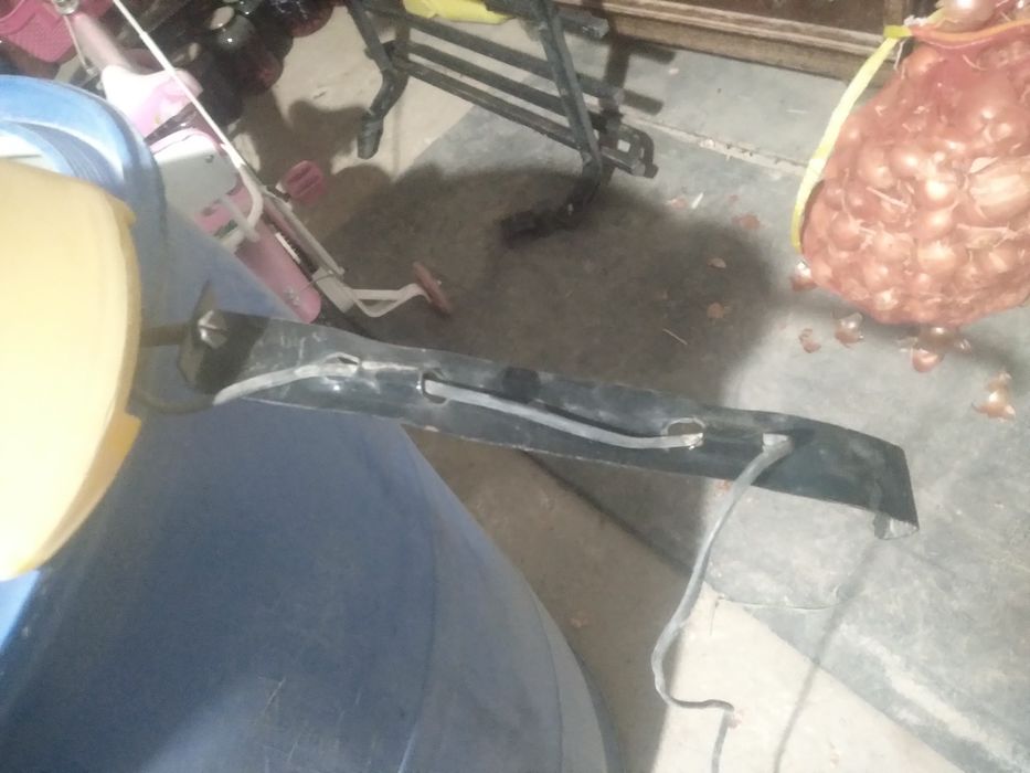 Taxi plafoni sotiladi