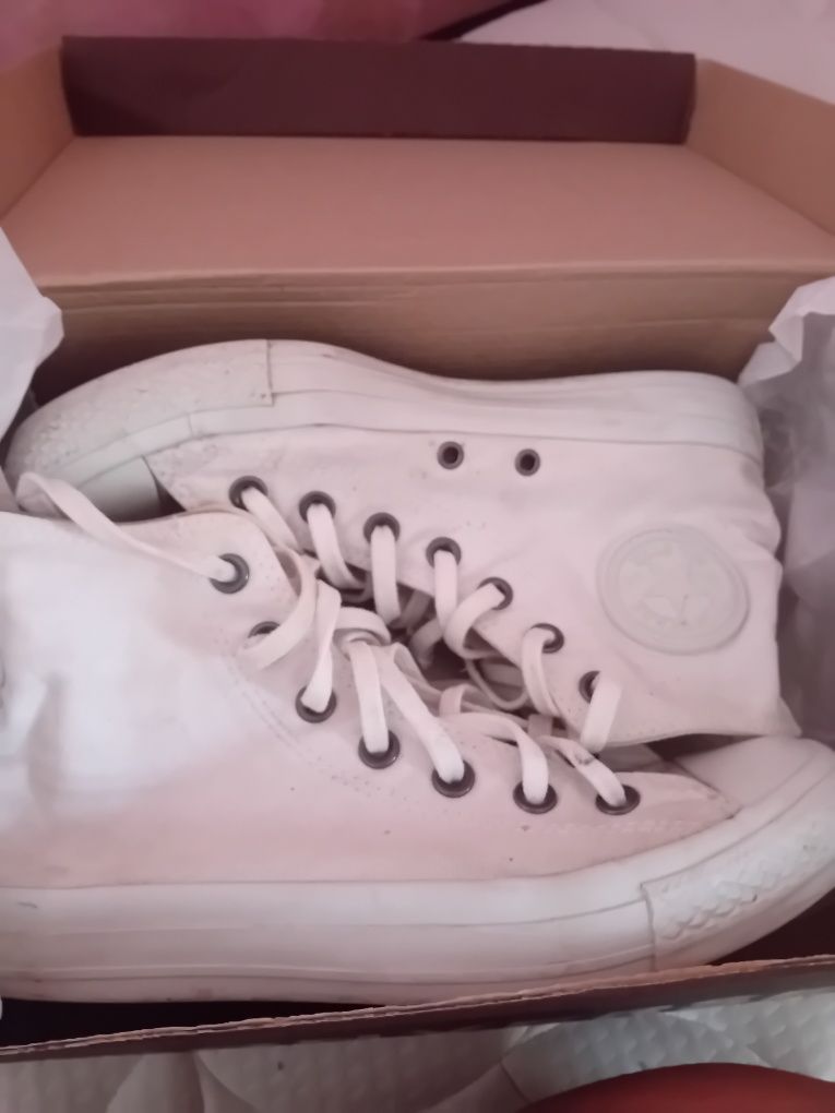 Кецове converse 38 номер втора употреба 50 лв