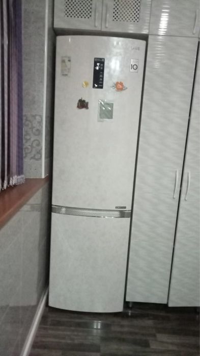 Продам холодильник