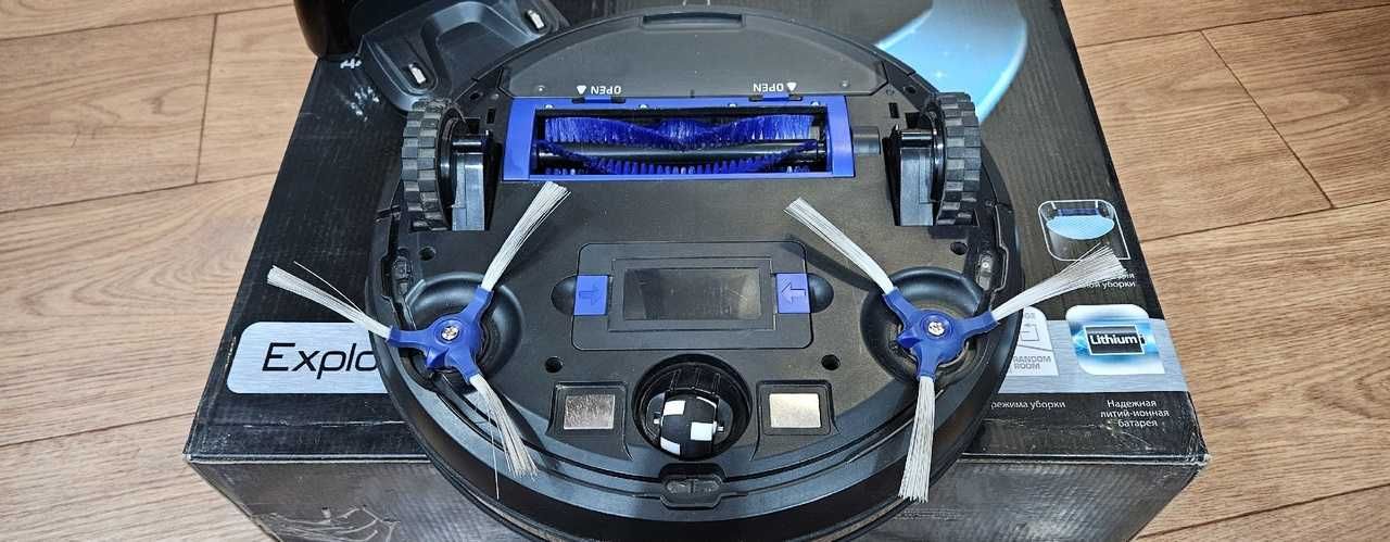 Робот-пылесос Tefal X-plorer RG6871 WH синий.