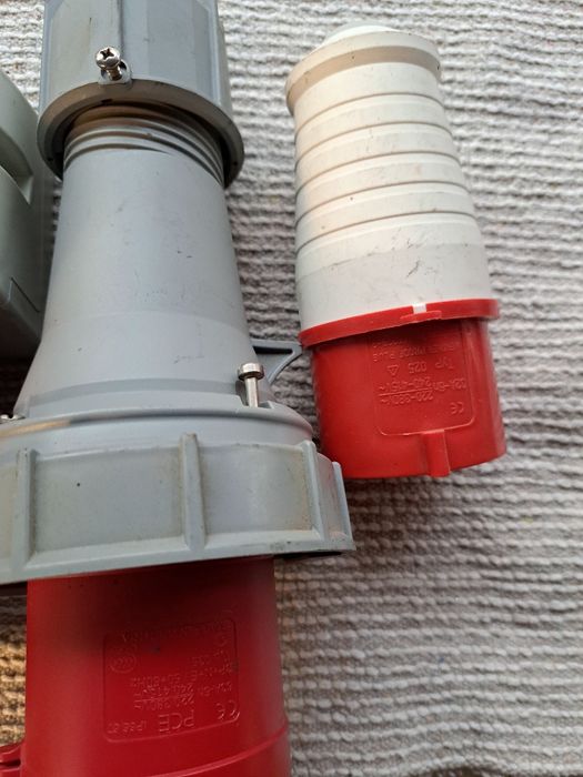 Prize și stechere trifazic