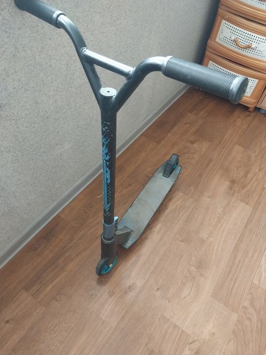 Самокат трюковой