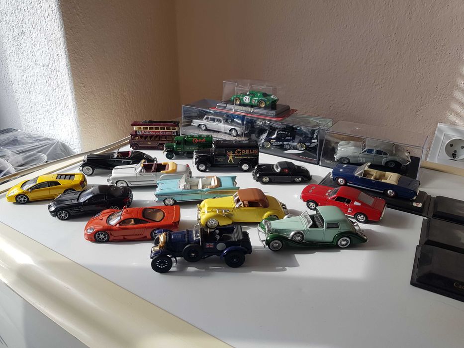 1:43 колички diecast