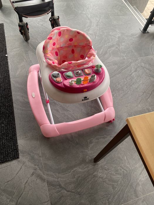 Scoica bebe, Caruț , premeegator si ham bebe .