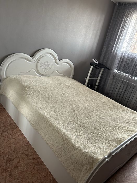 Продам кровать б/у.