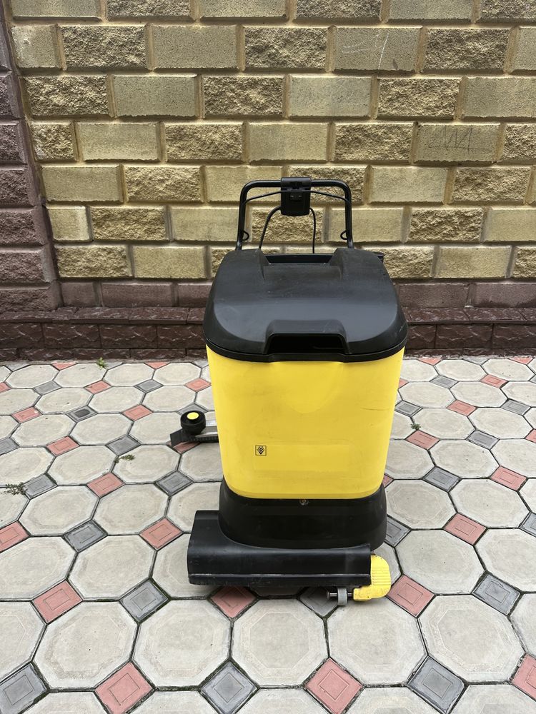 Поломоечная машина Karcher BR 40/25