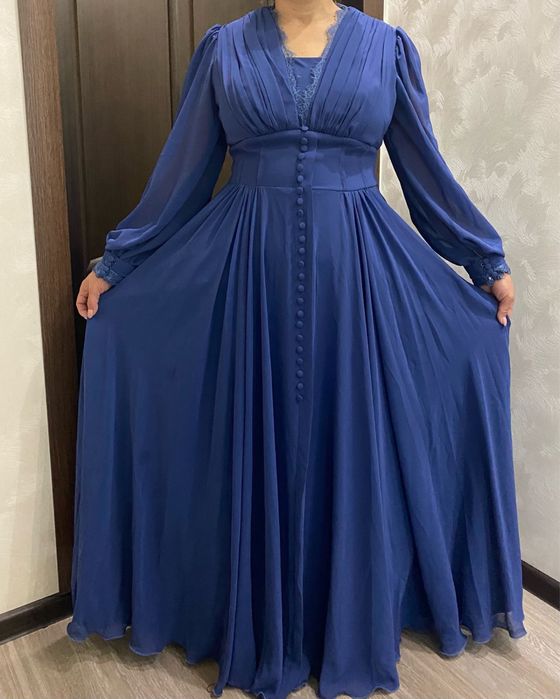 Вечернее платье