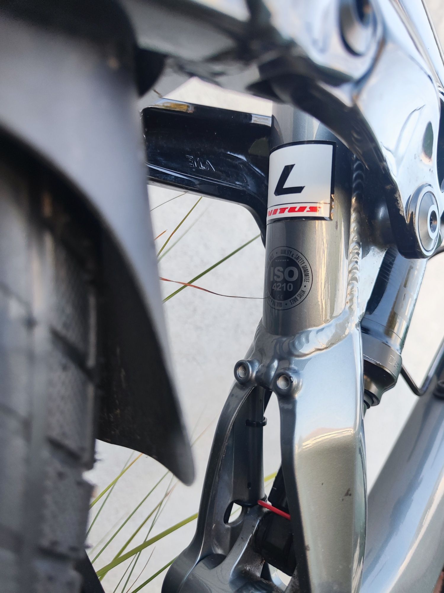 Планински велосипед Vitus Escarpe,не е Specialized, Canyon,Cube