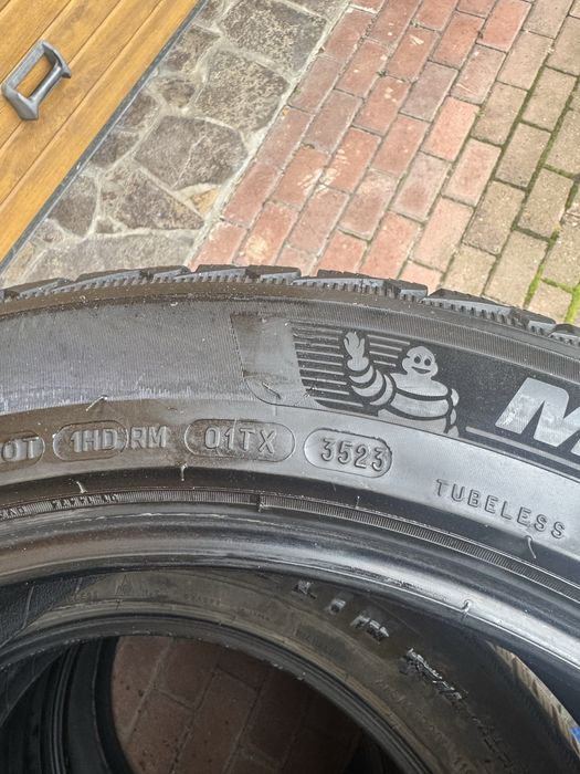 Cauciucuri 275 40r20