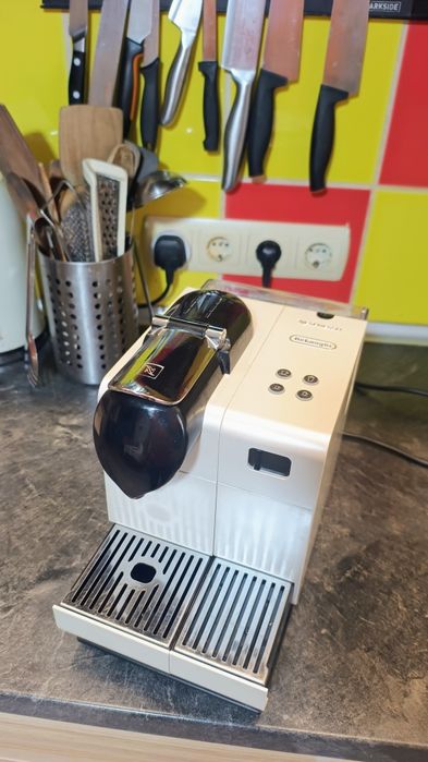 DeLonghi Latisima Plus, Nespresso