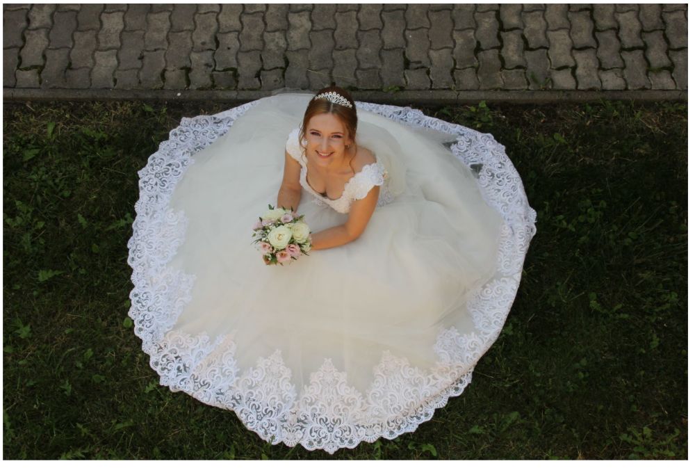 Vand rochie de mireasa