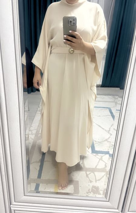 Продам платье и в мир и в пир