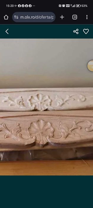 Panou lemn sculptat manual