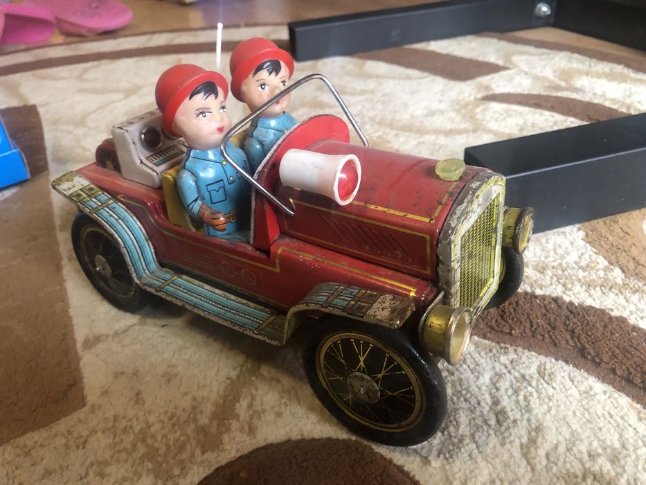 Masinuta veche comunism de colectie