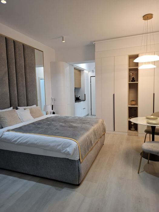 Inchiriez Studio prima linie la mare pe termen lung