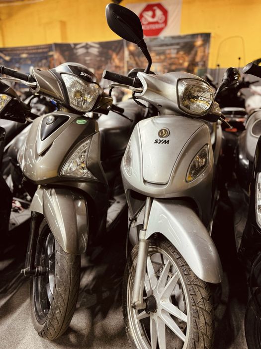 Scuter 49cc benzina fara permis livrare glovo bike bolt tazz moto