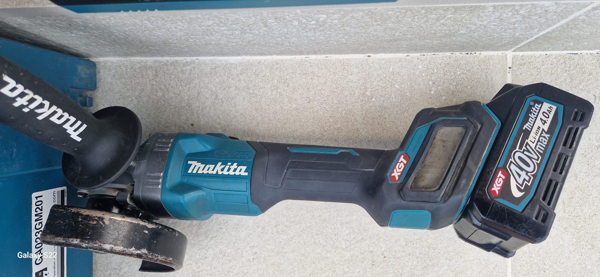 Makita polizor pe acumulator de 40 V