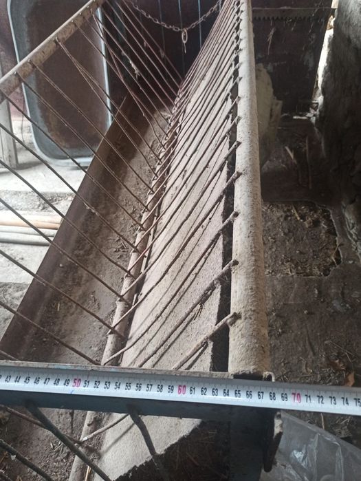 Хранила / ясла за животни