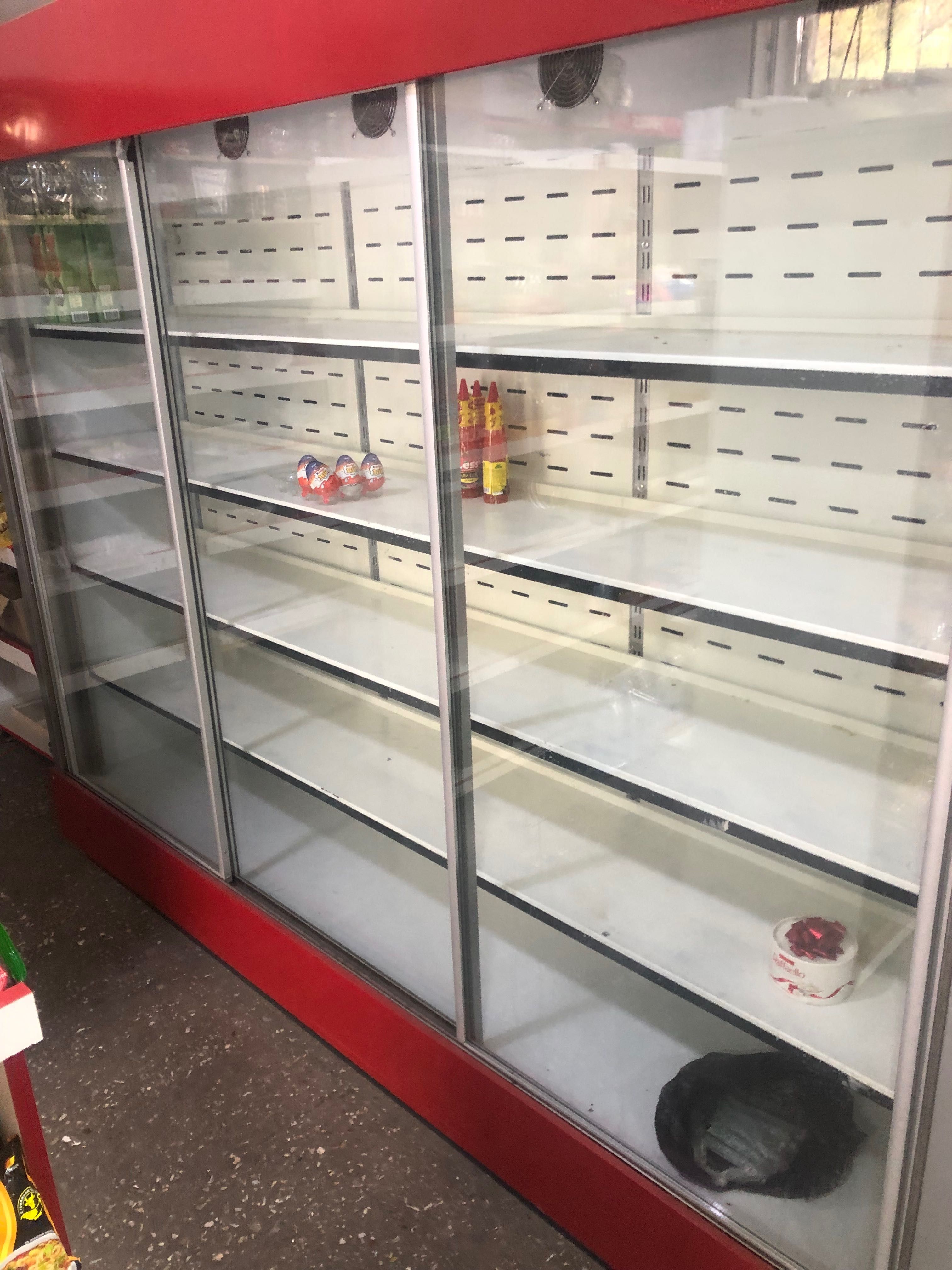 Продаю витриный холодильник б/у