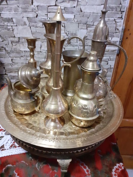 Vând obiecte din alamă