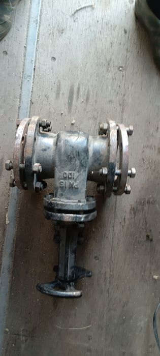 Задвижки 100 с фланцами