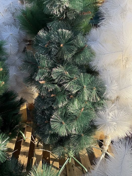 Коледни изкуствени елхи