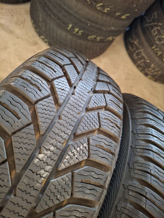 2 Anvelopele m+S 185 70 r14 Semperit