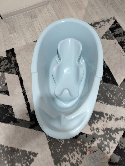 Отдам, ванночку для новорожденных