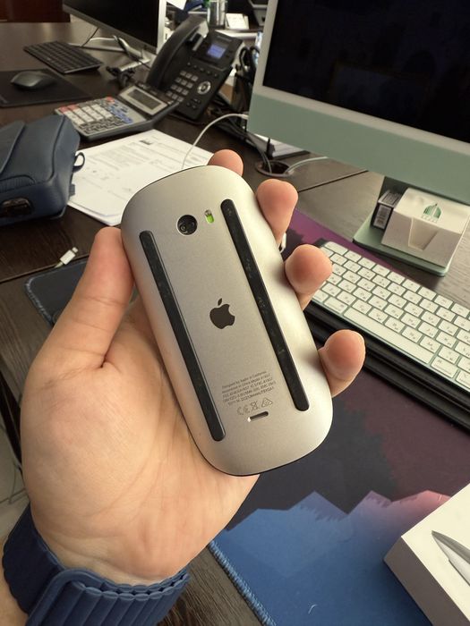 Magic Mouse ( Apple Original )