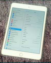 Vând tableta Apple iPad mini 4, 128 GB.
