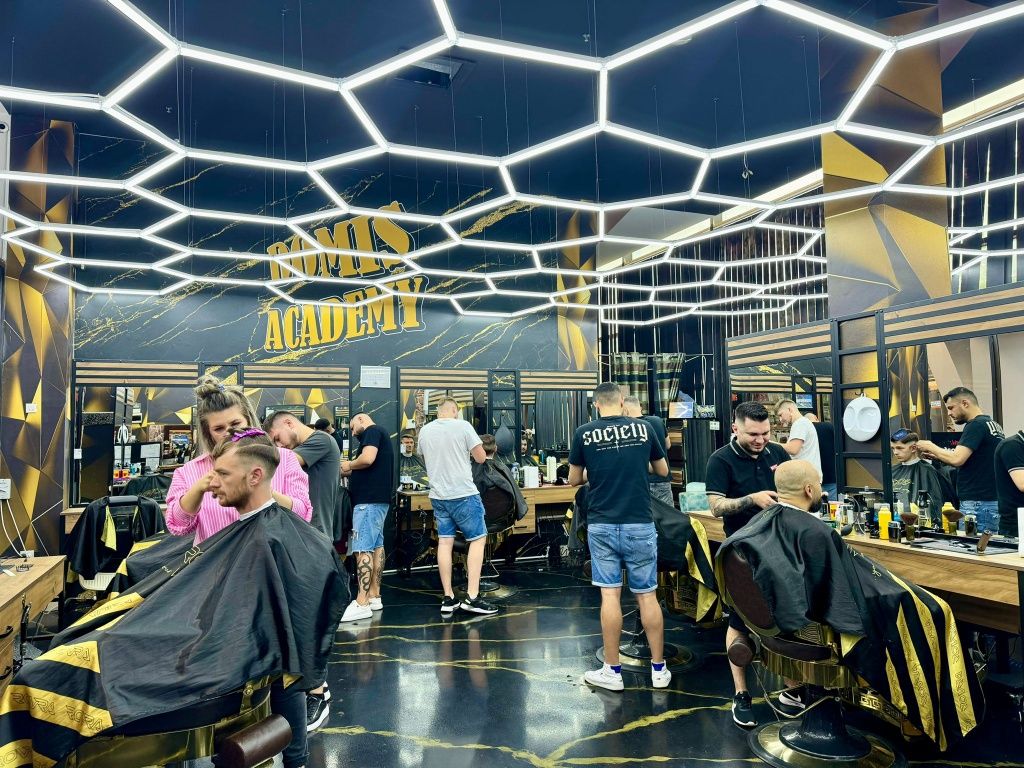 Curs Frizer/barber Domis Academy