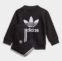 Бебе комплект Adidas originals долнище и суитшърт / блузка / анцунг