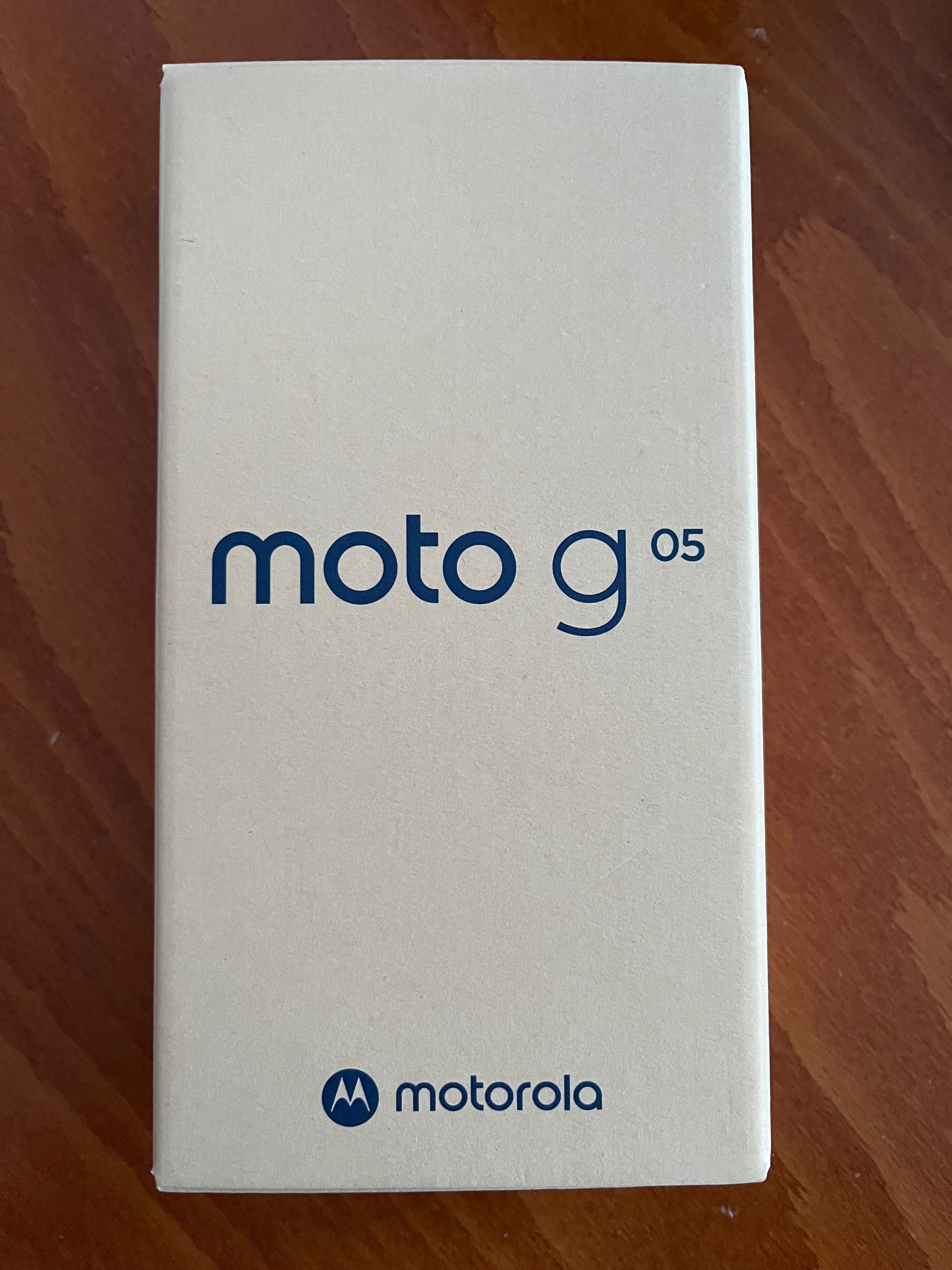 Смарт телефон Моторола g 05
