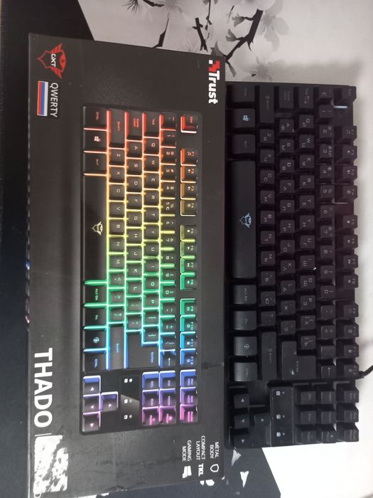 Продаю игровую клавиатуру