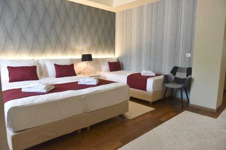 Дава се под наем Тристаен апартамент в Пловдив, Остромила - 96 кв.м за 484.5 € - Снимка #4