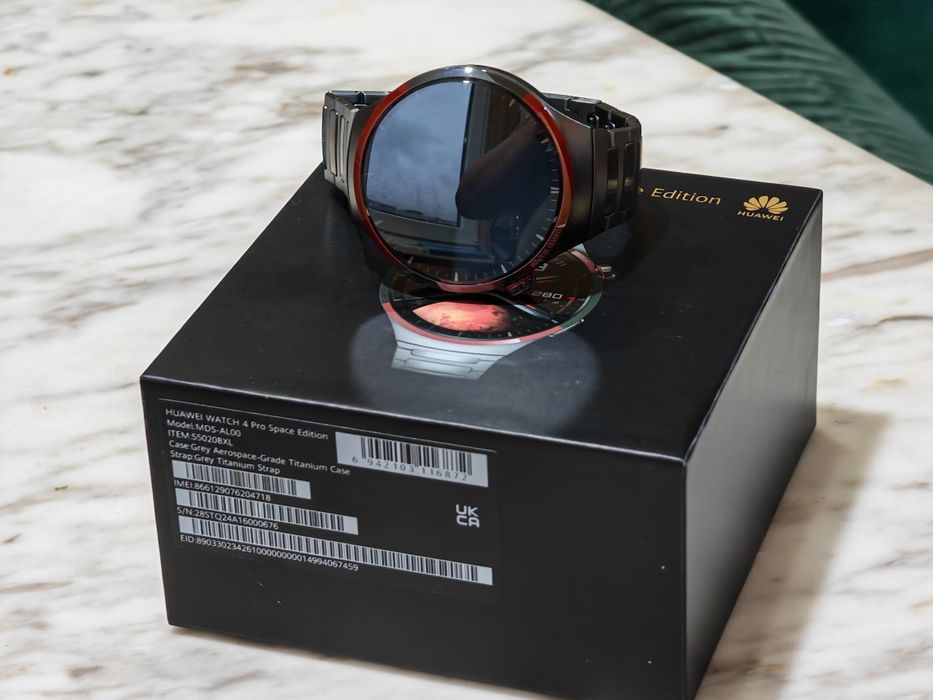 Huawei Watch 4 Pro Space Edition! Като Нов! Гаранция Yettel 2026 г.