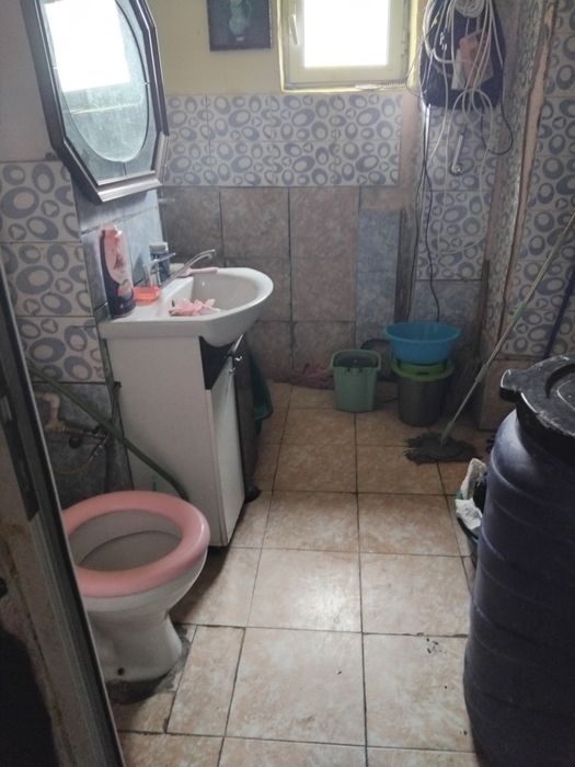 Vând apartament în Stoicanesti