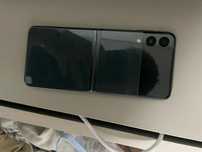 Samsung galaxy z flip 3