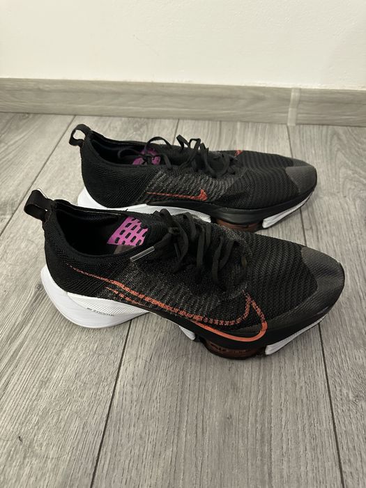 Nike Air Zoom Tempo NEXT%